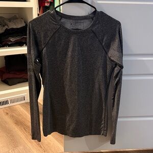 Figs Charcoal Long Sleeve Top